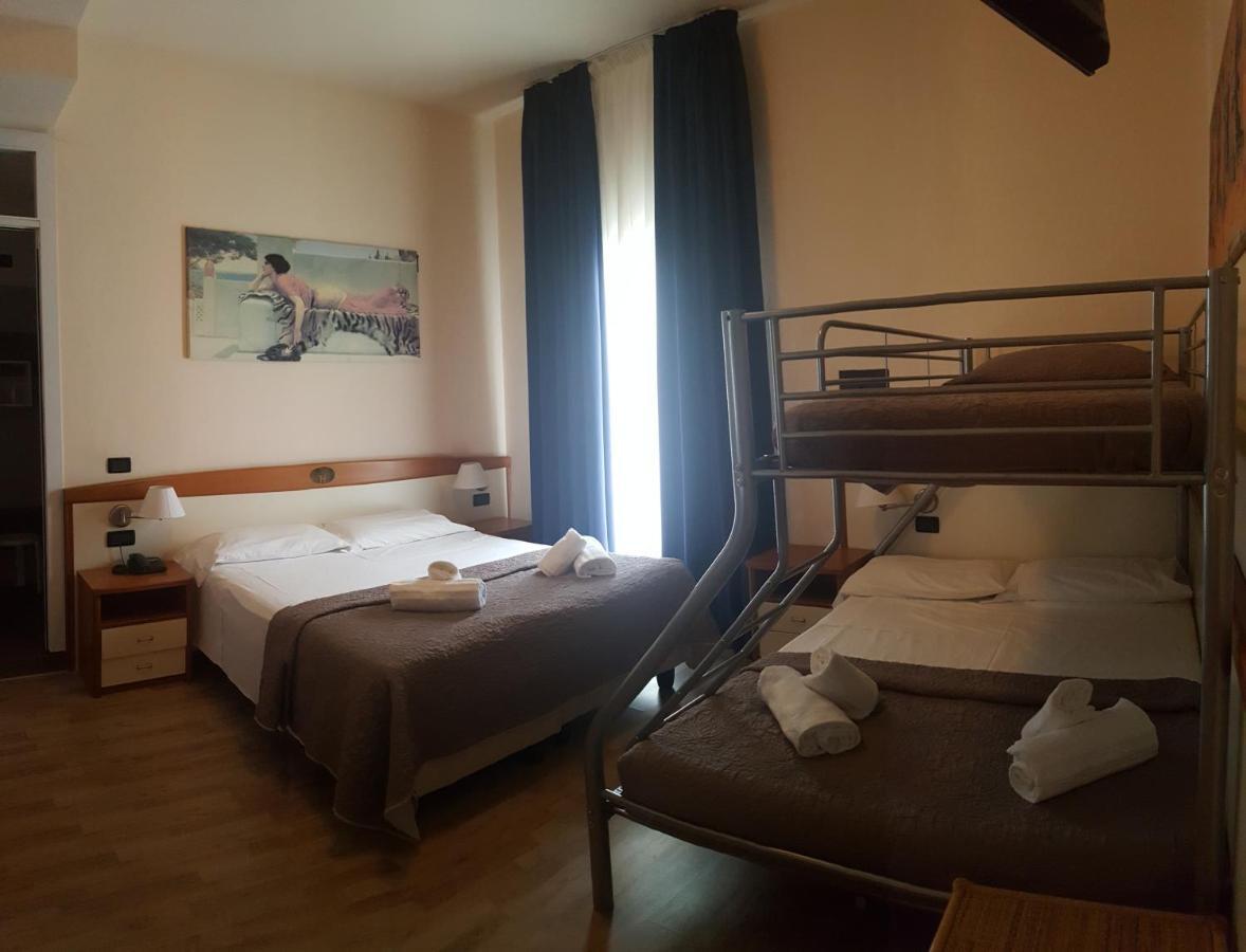 Hotel Stella D'Oro Лидо ди Йезоло Екстериор снимка