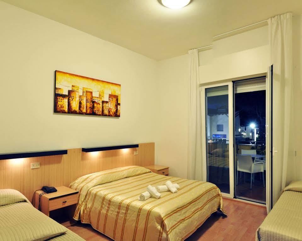 Hotel Stella D'Oro Лидо ди Йезоло Екстериор снимка